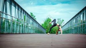 棒球是一场关于精确数据、极致耐心与团队协作的艺术盛宴