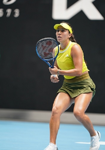 陆续抵达哈 陆续抵达哈