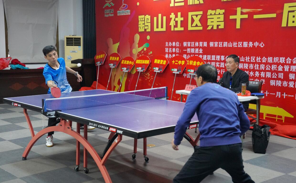 显示出深刻 显示出深刻