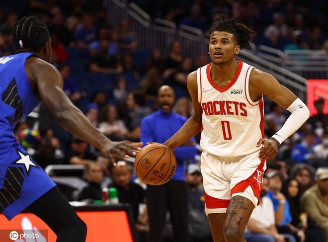 落后较多 落后较多